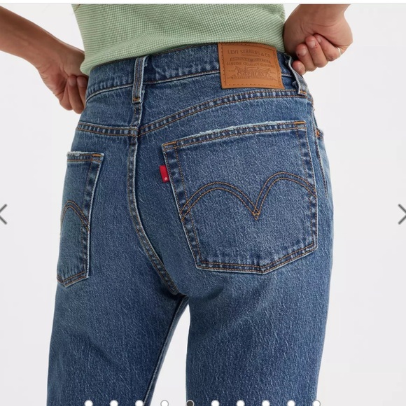 Levi’s Wedgie Straight Jeans - Picture 3 of 4